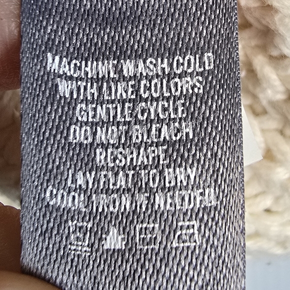 Aerie Chunky Knit Crew NeckRaglanLong Sleeve Pullover Sweater Cream Small Petite - Picture 10 of 11